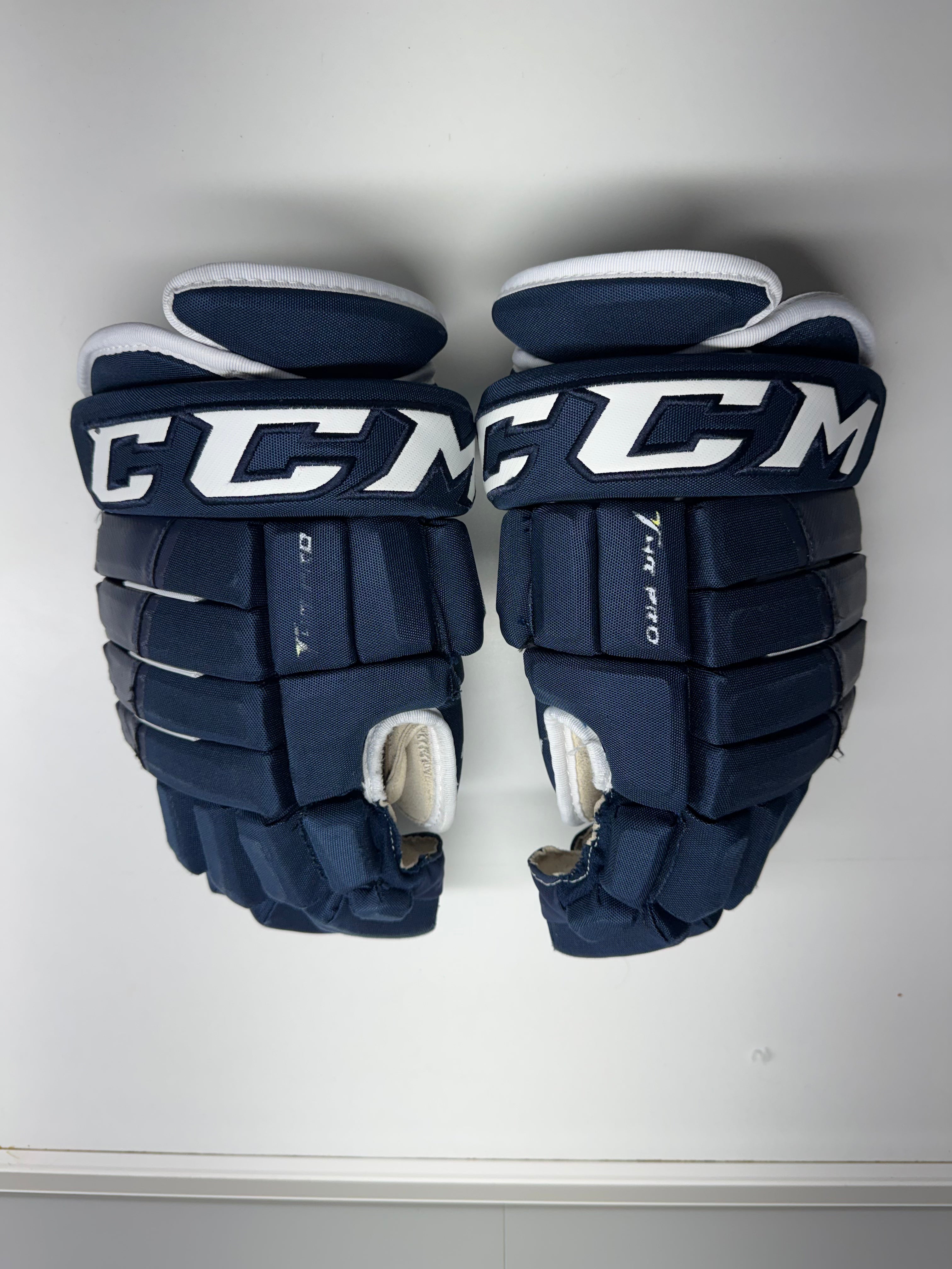 CCM Tacks 4R PRO Gloves SR 14/36 CM
