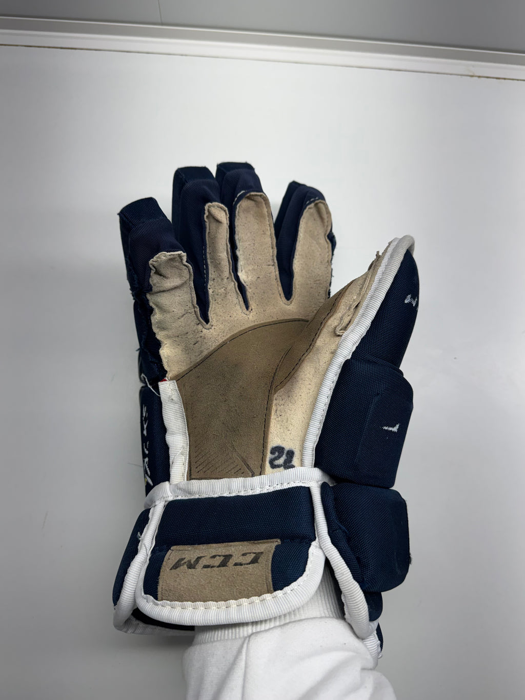 CCM Tacks 4R PRO Gloves SR 15/38 CM