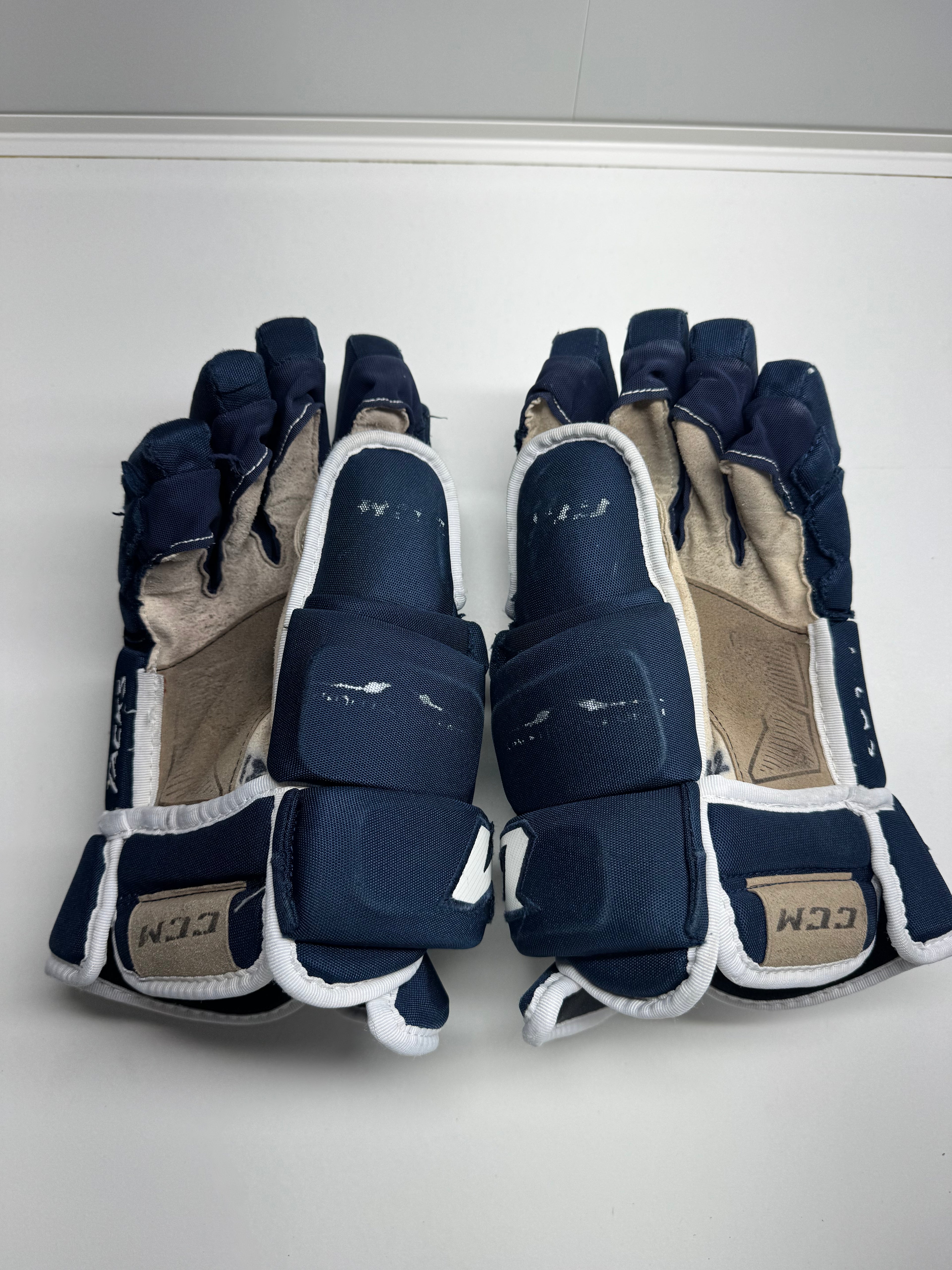 CCM Tacks 4R PRO Gloves SR 15/38 CM