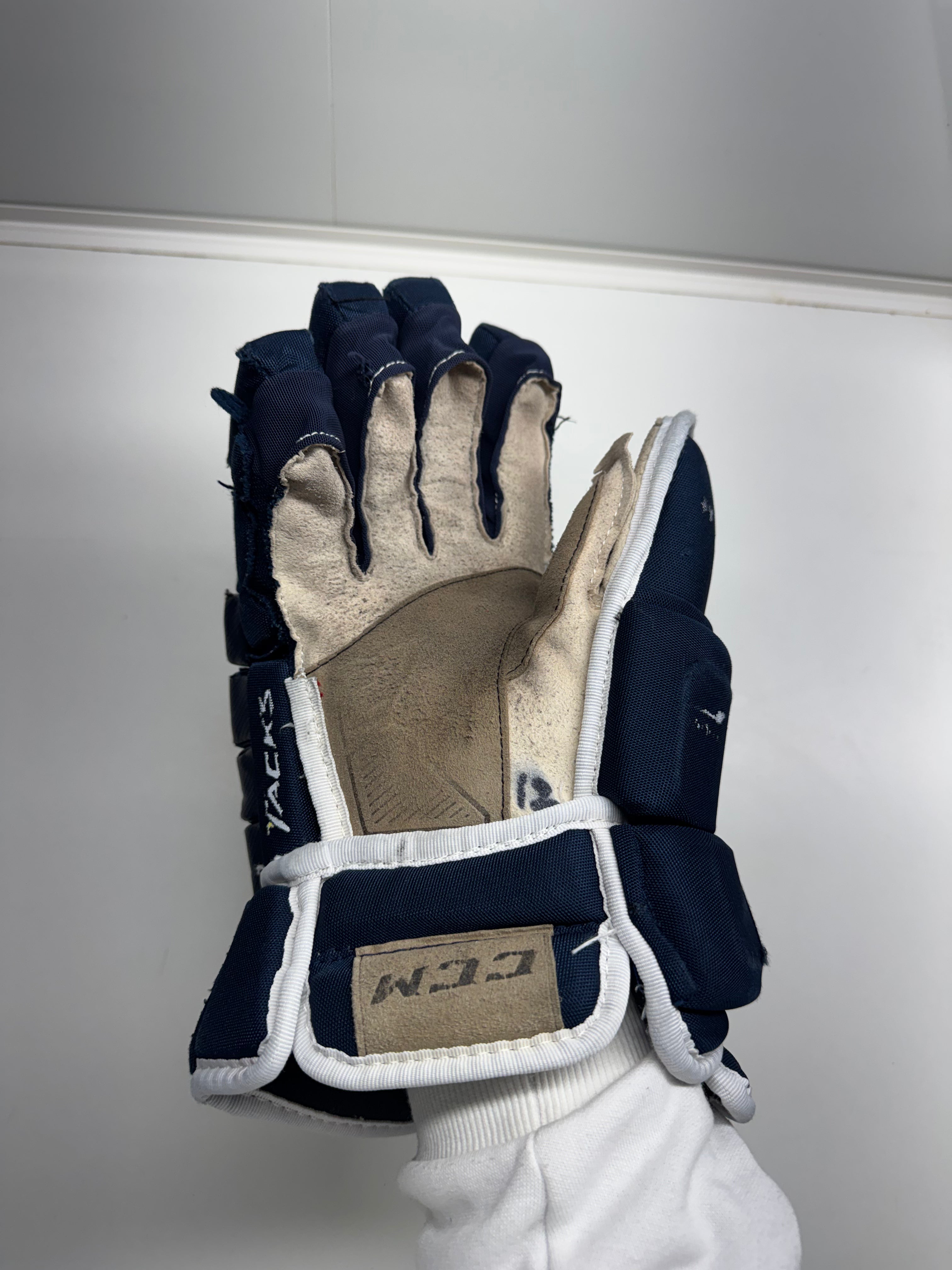 CCM Tacks 4R PRO Gloves SR 15/38 CM