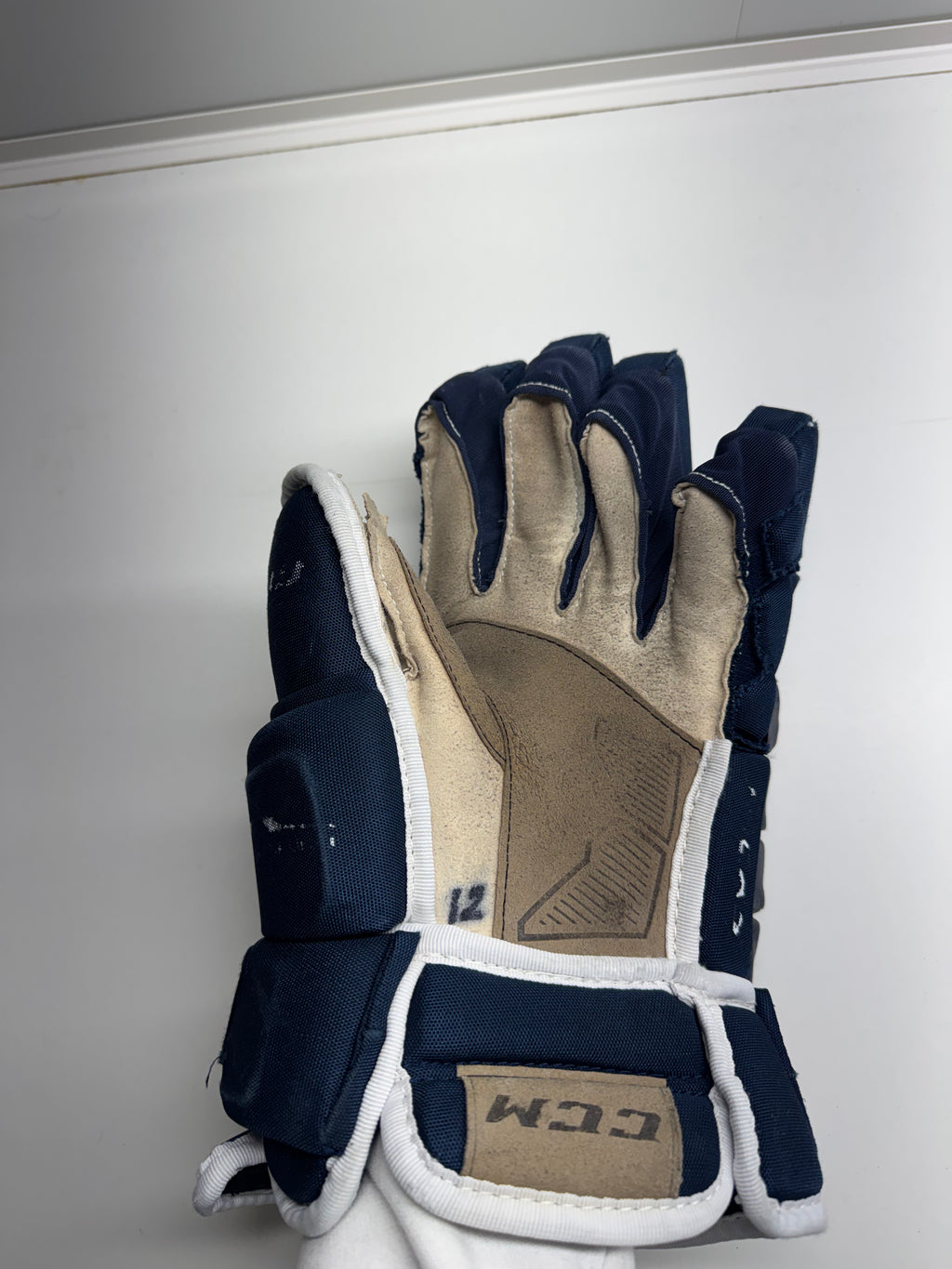 CCM Tacks 4R PRO Gloves SR 15/38 CM