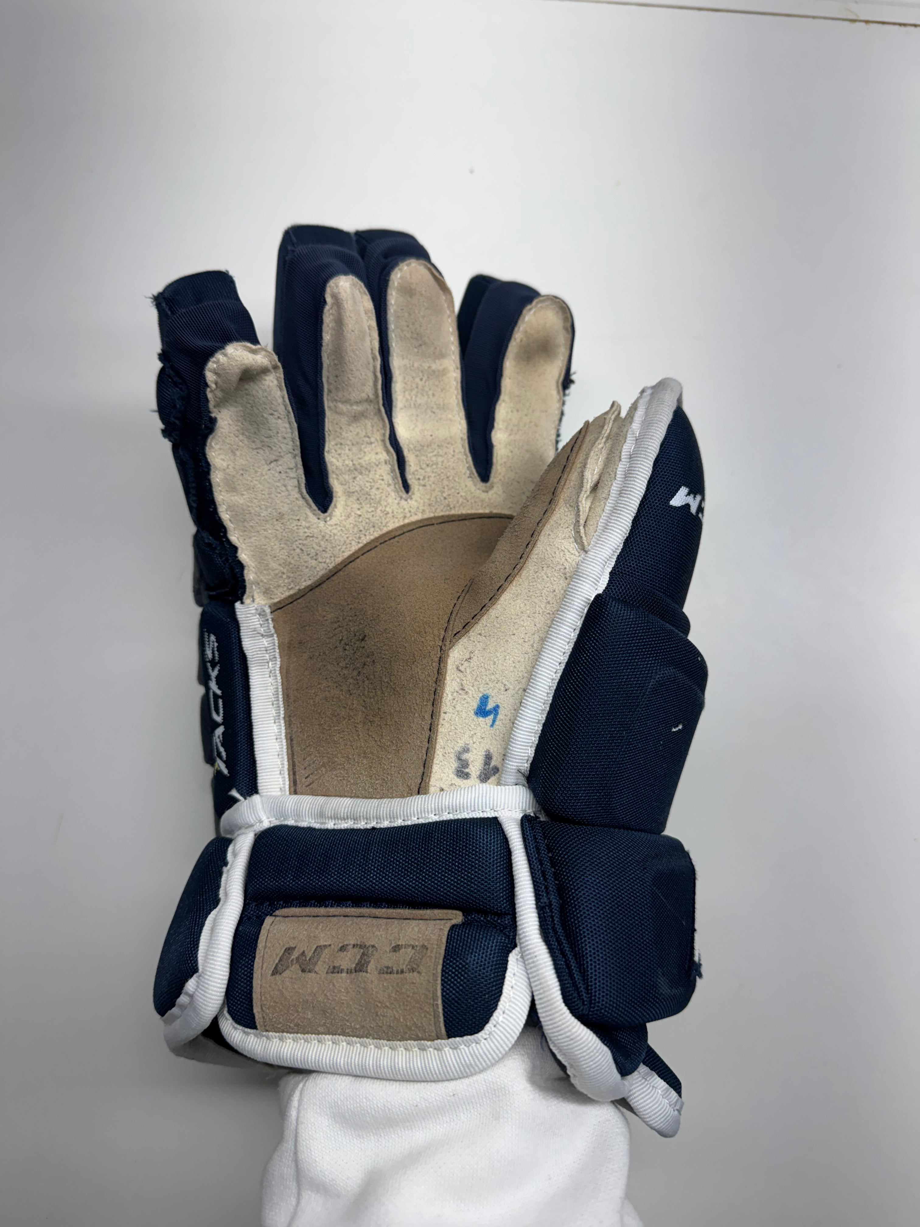 CCM Tacks 4R PRO Gloves SR 14/36 CM