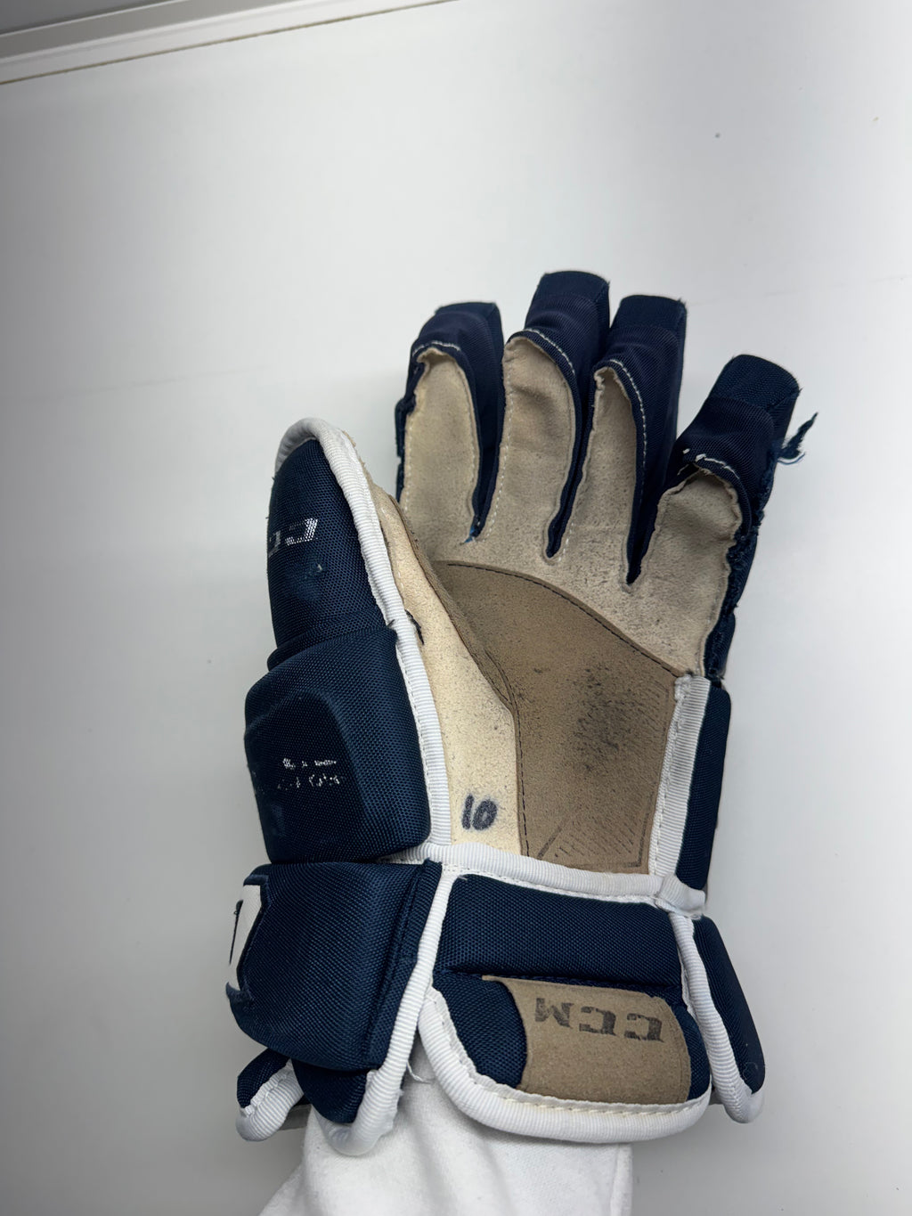 CCM Tacks 4R PRO Gloves SR 14/36 CM
