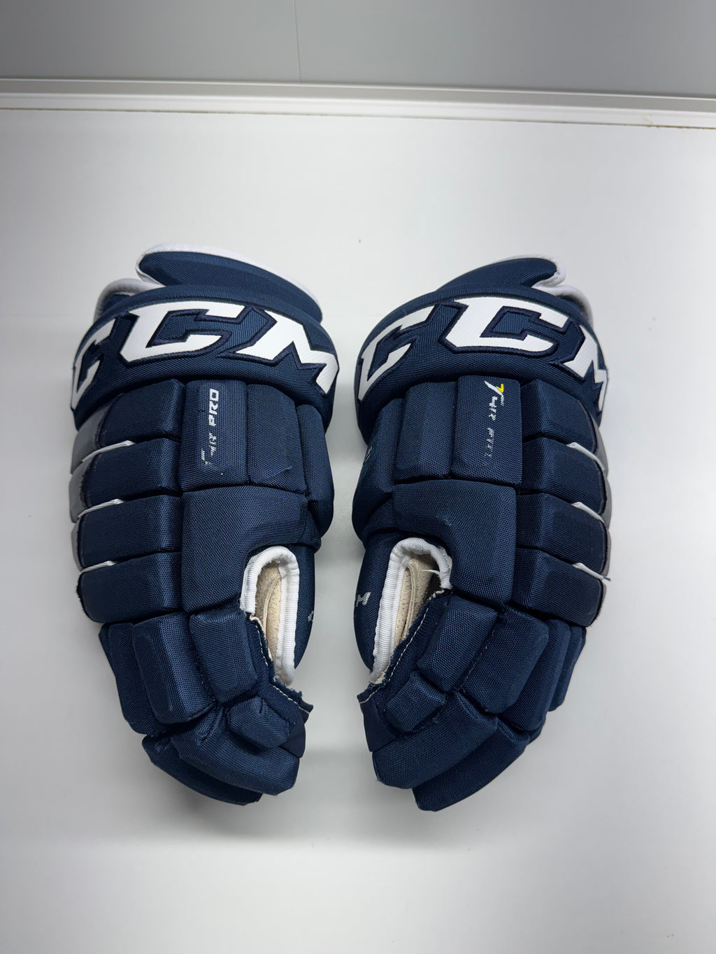 CCM Tacks 4R PRO Gloves SR 15/38 CM