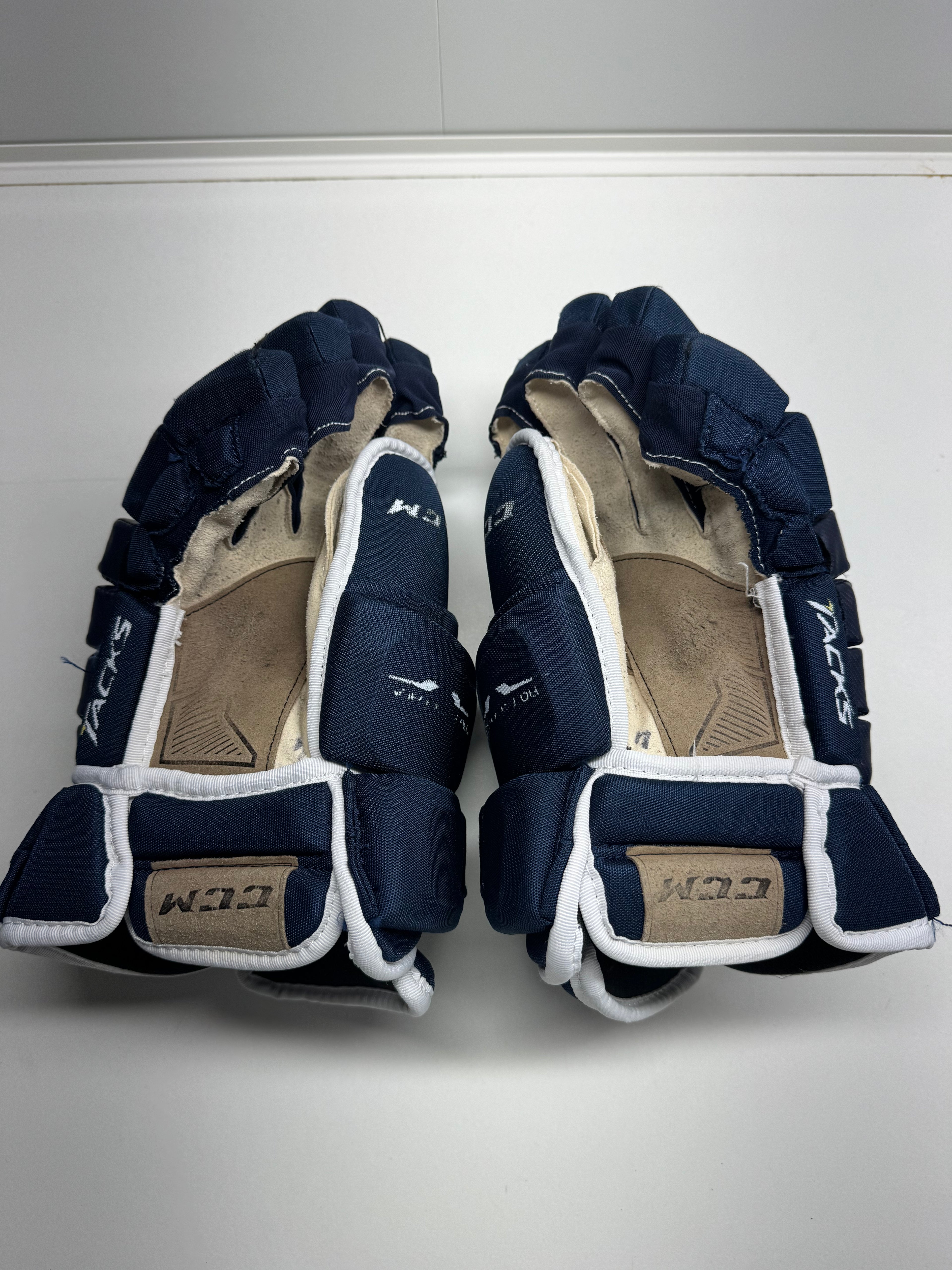 CCM Tacks 4R PRO Gloves SR 15/38 CM
