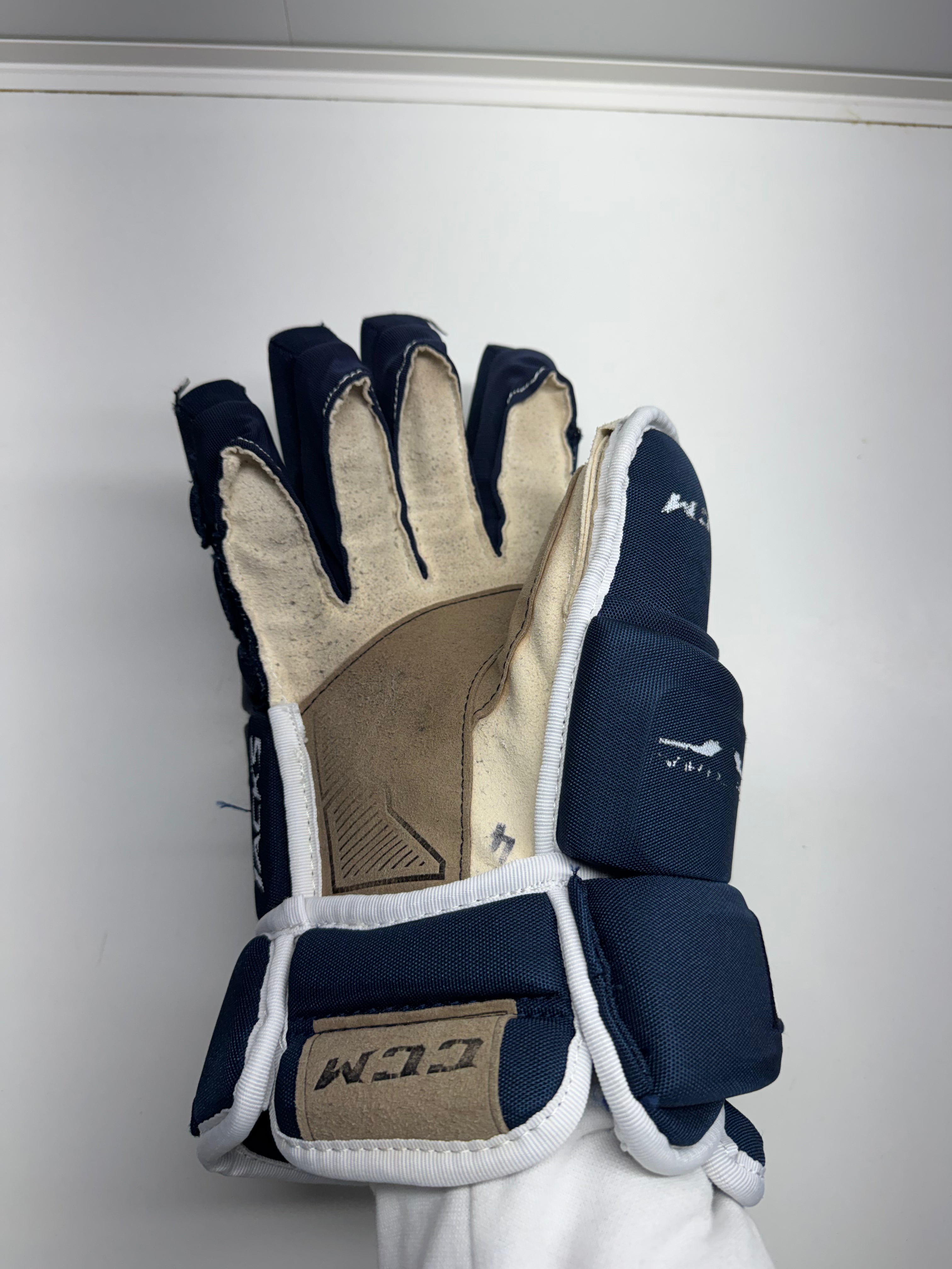 CCM Tacks 4R PRO Gloves SR 15/38 CM