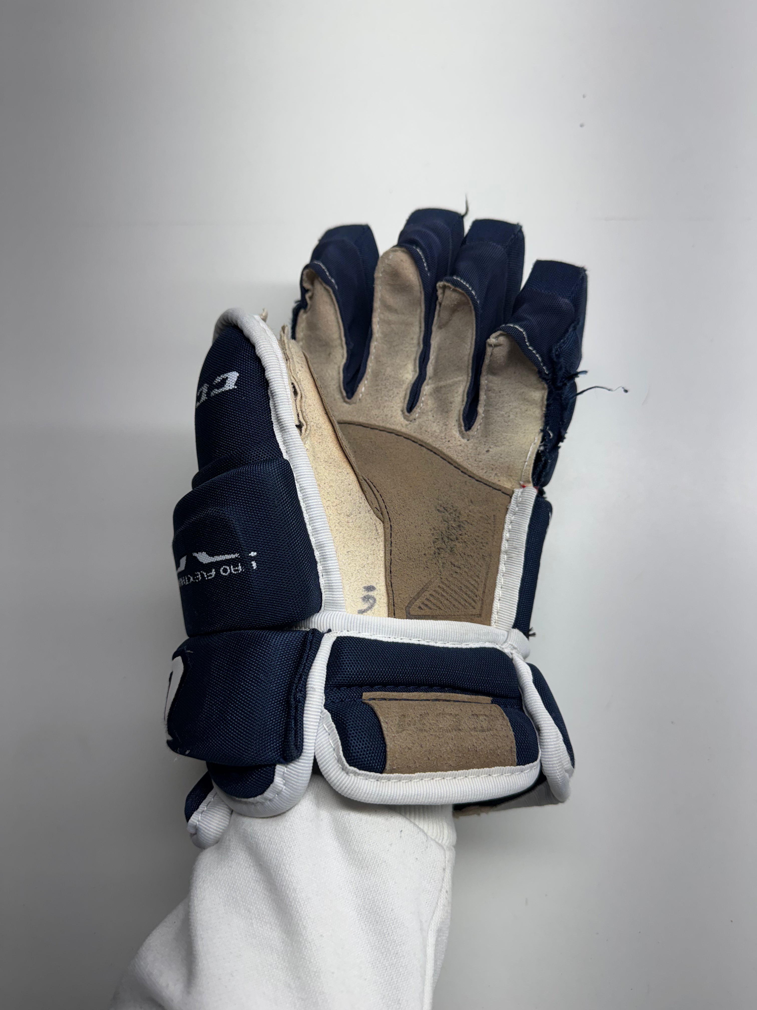 CCM Tacks 4R PRO Gloves SR 13/33 CM