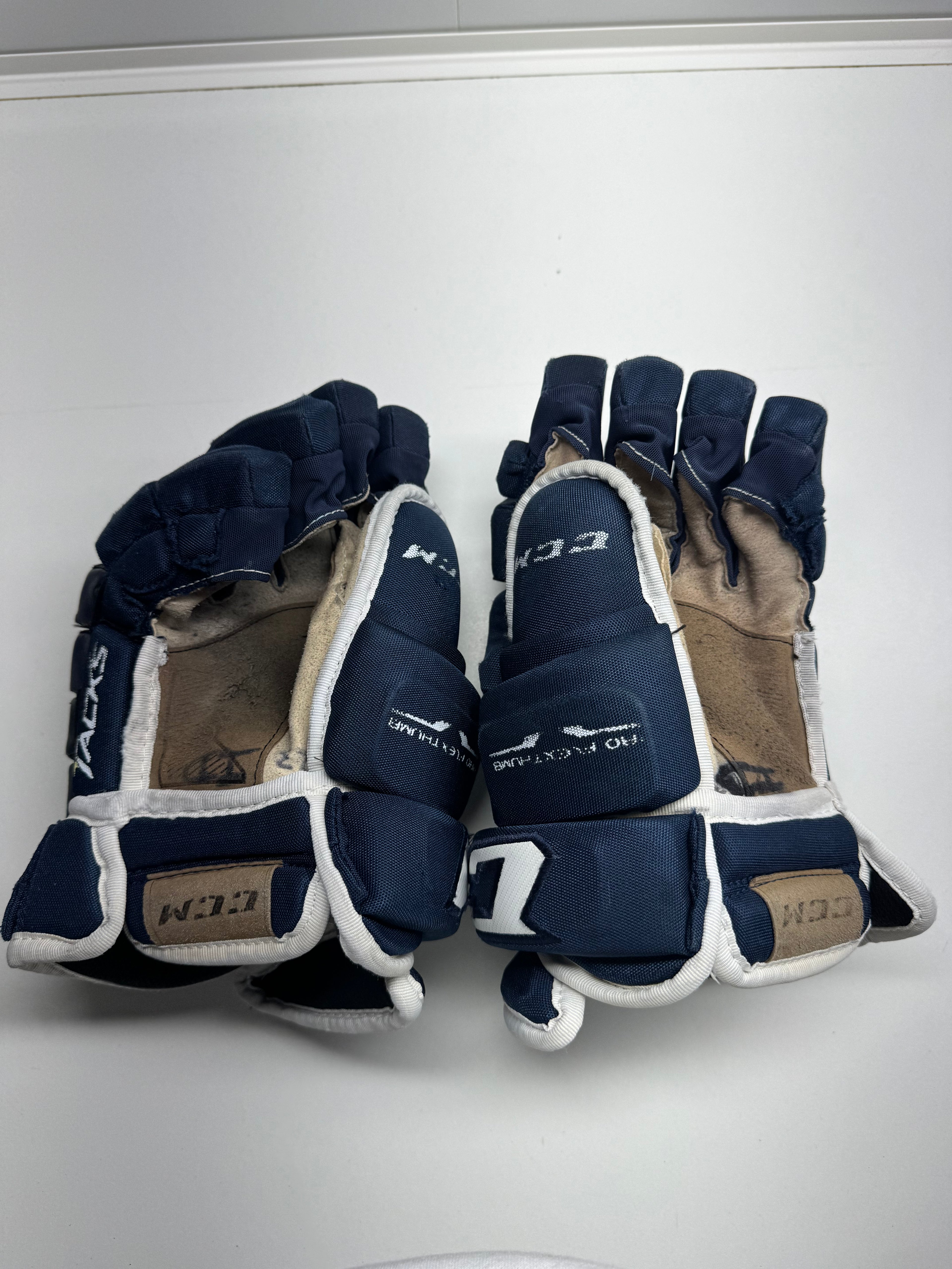 CCM Tacks 4R PRO Gloves SR 13/33 CM