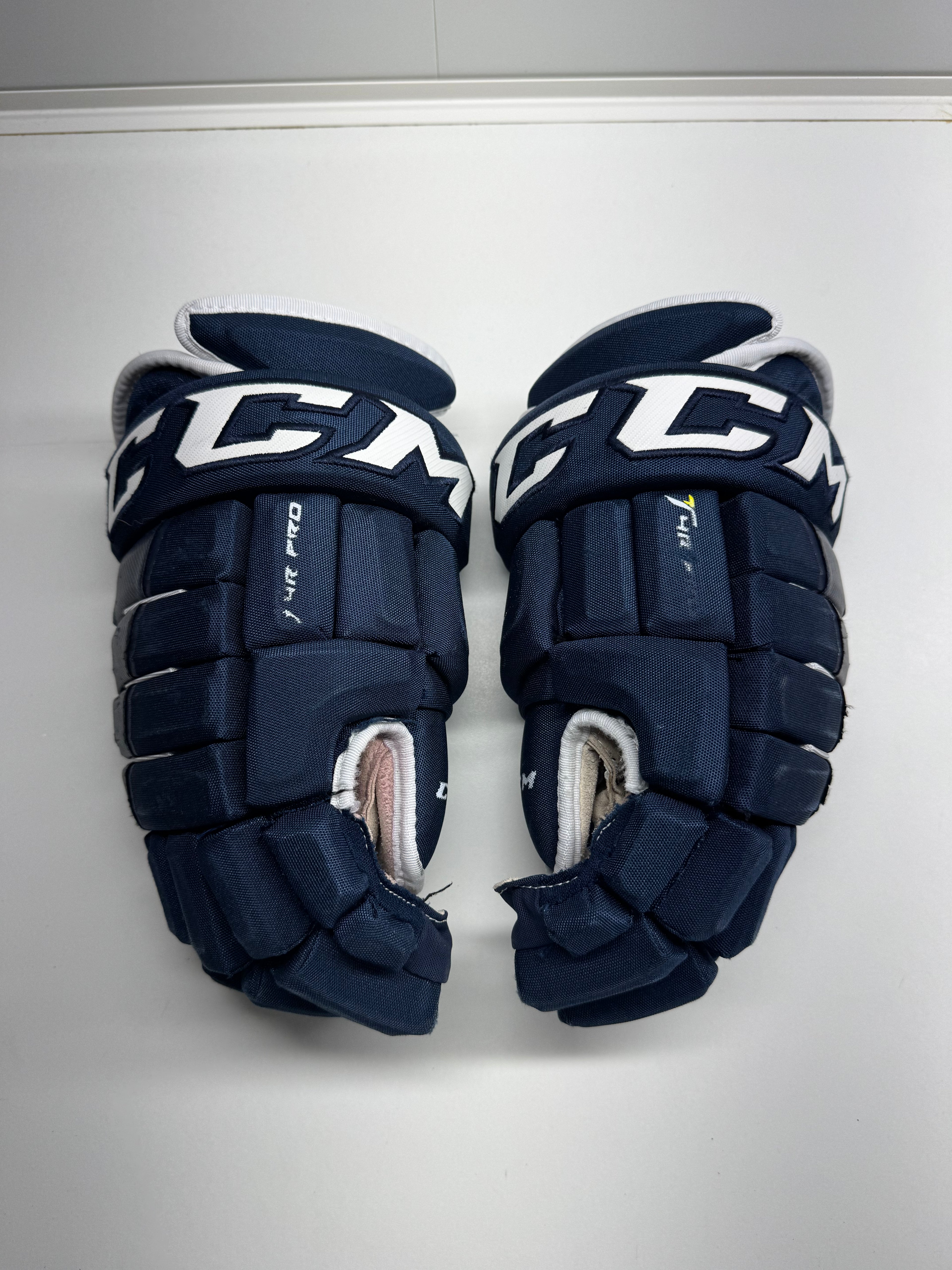 CCM Tacks 4R PRO Gloves SR 14/36 CM