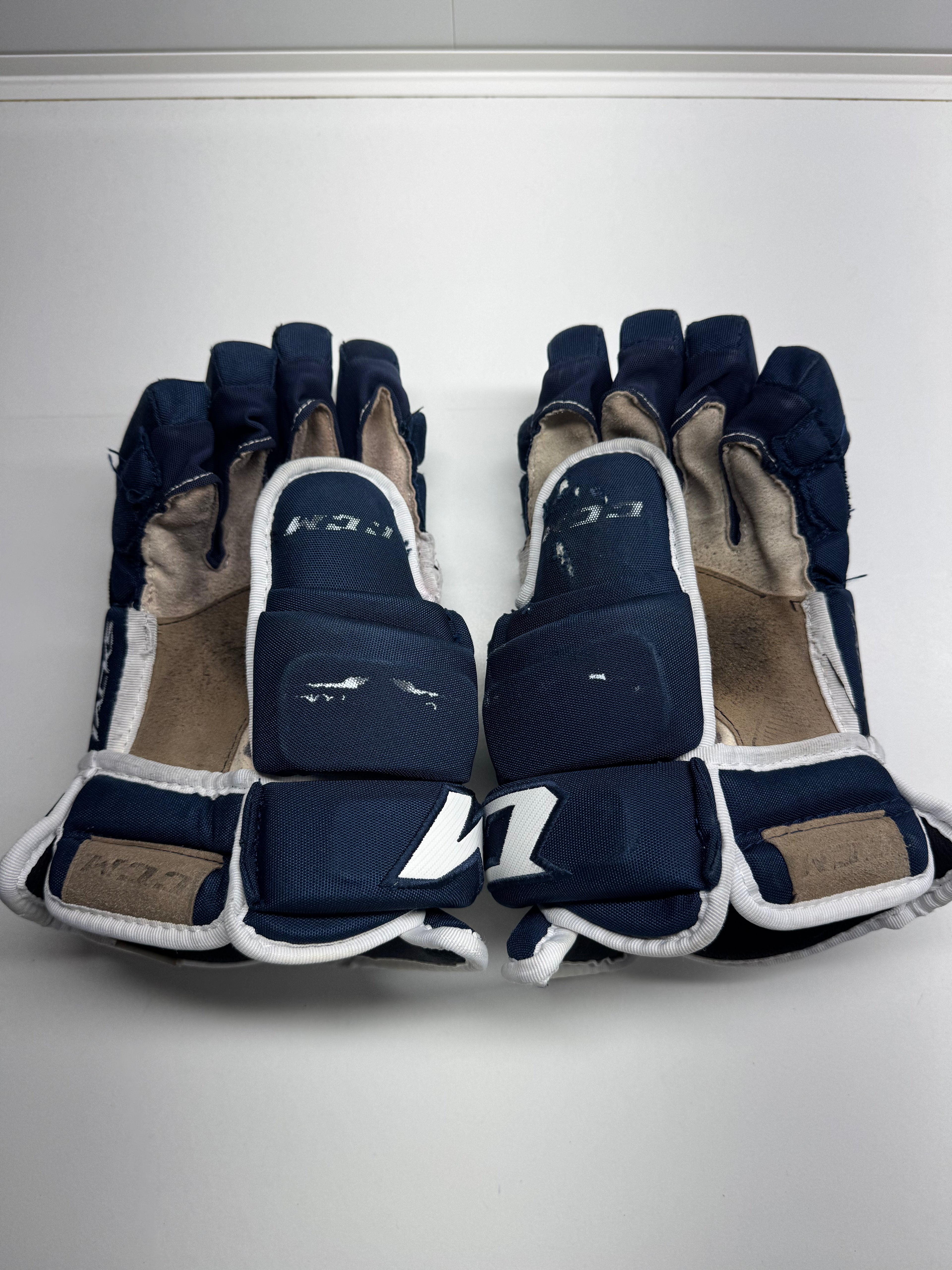 CCM Tacks 4R PRO Gloves SR 13/33 CM