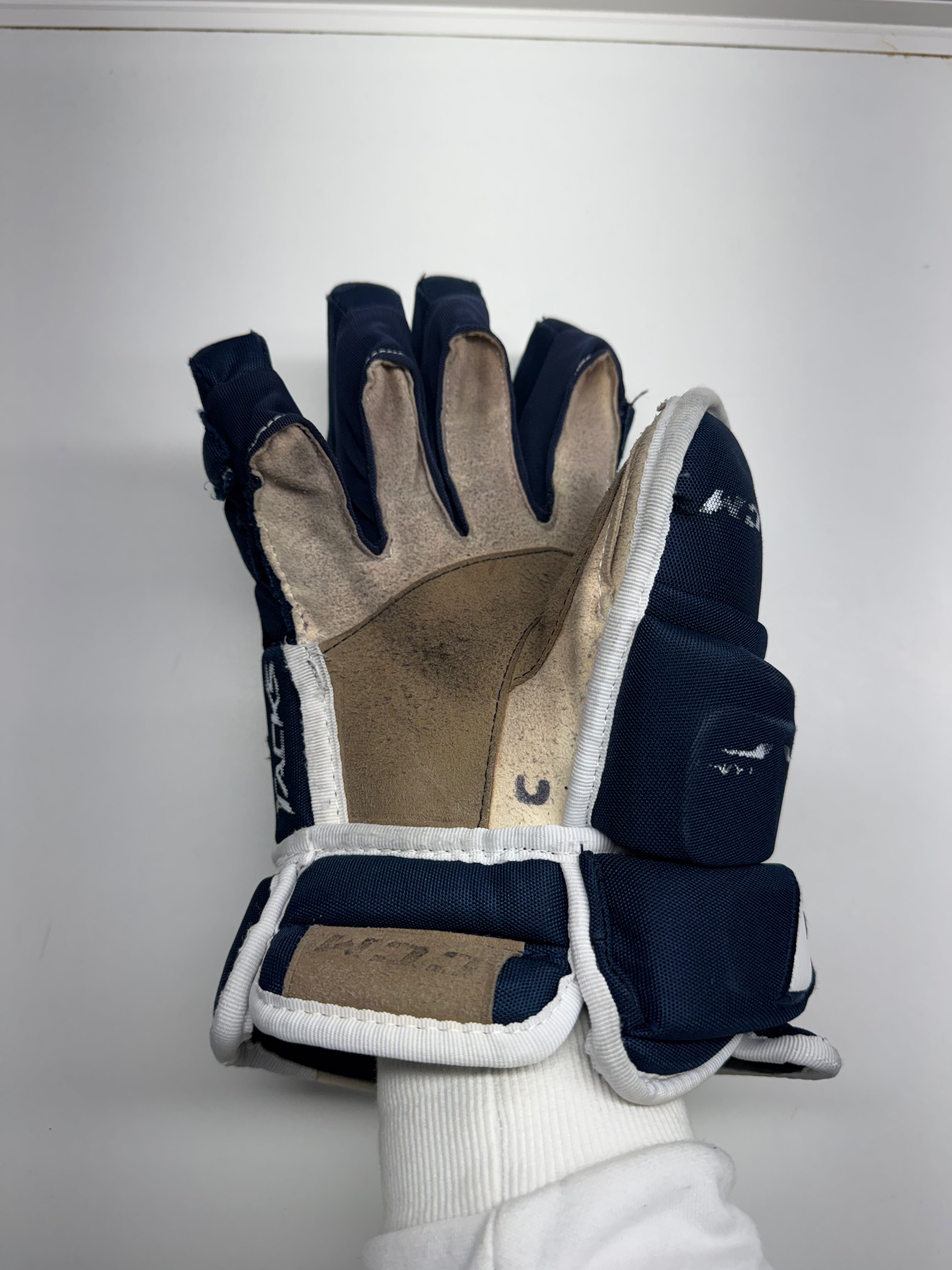 CCM Tacks 4R PRO Gloves SR 13/33 CM