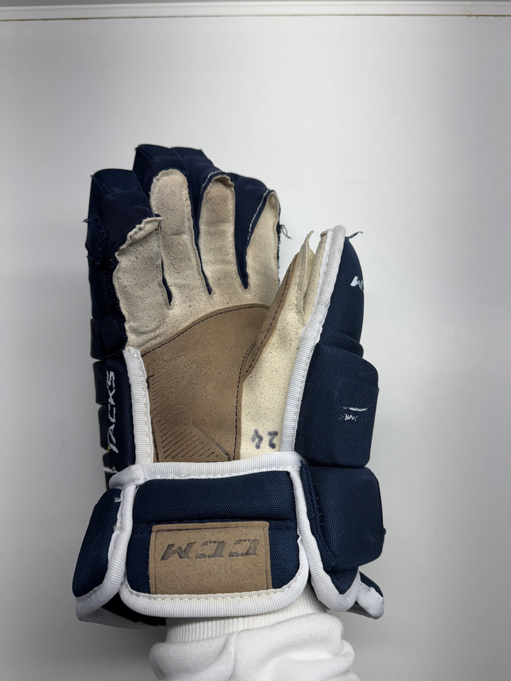 CCM Tacks 4R PRO Gloves SR 14/36 CM