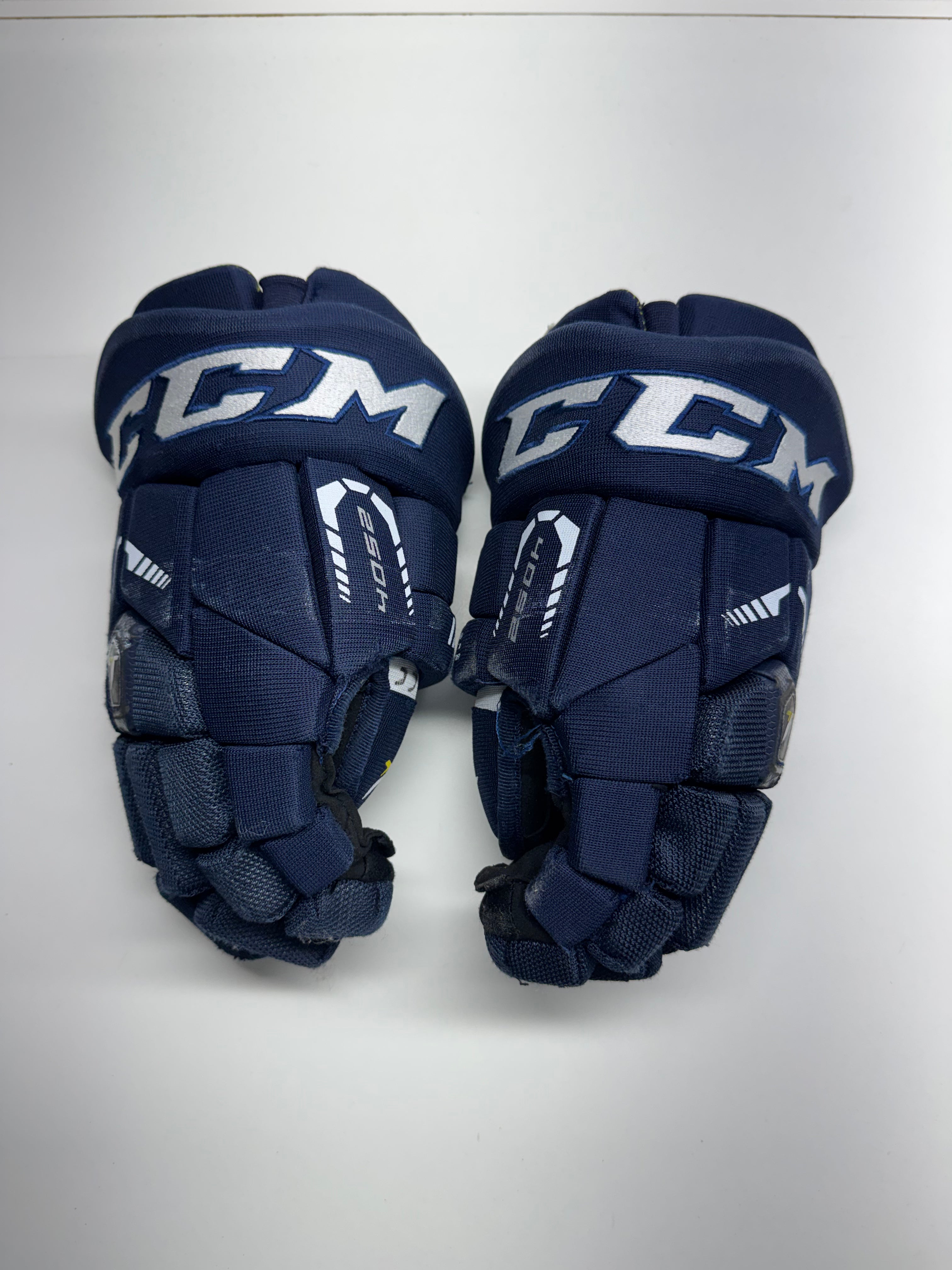 CCM Tacks 4052 Gloves SR 13/33 CM