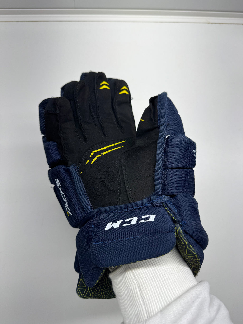 CCM Tacks 4052 Gloves SR 13/33 CM