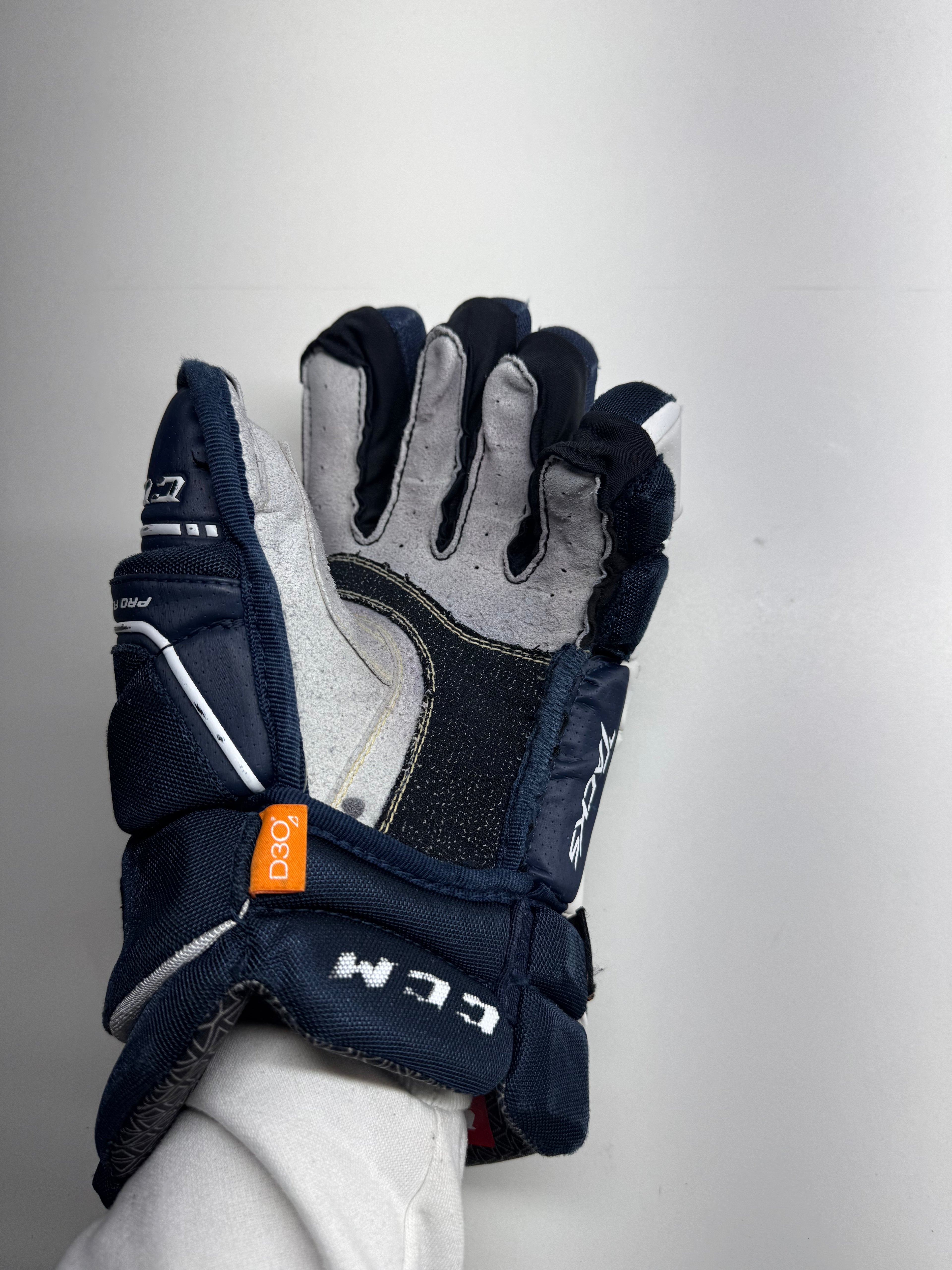 CCM Tacks 9080 Gloves SR 14/36 CM