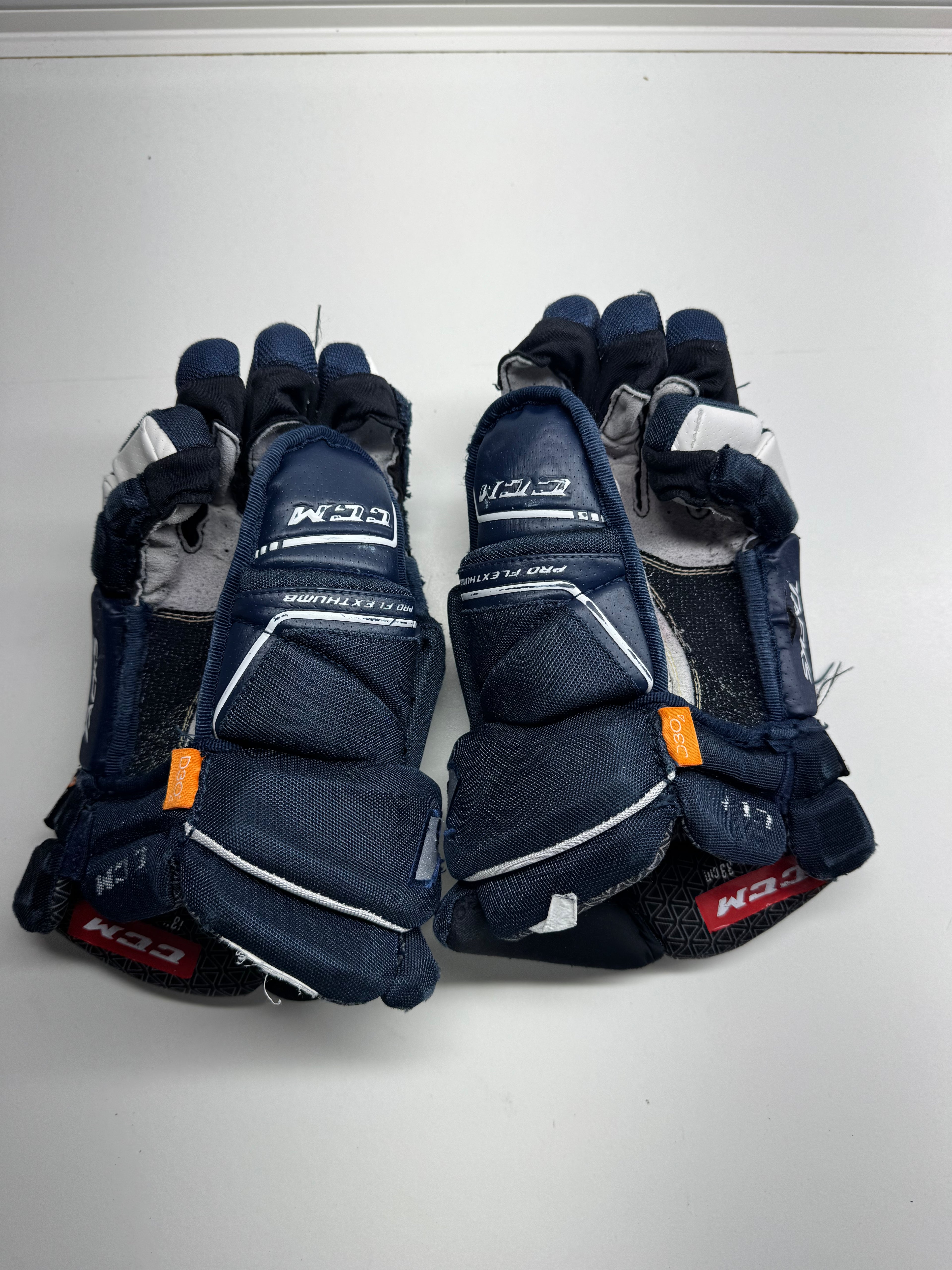 CCM Tacks 9080 Gloves SR 13/33 CM